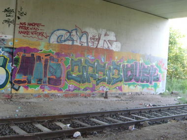 Graffiti Wall - Photo by schmierfinken - HAIS, ZIRKUS, DUSK