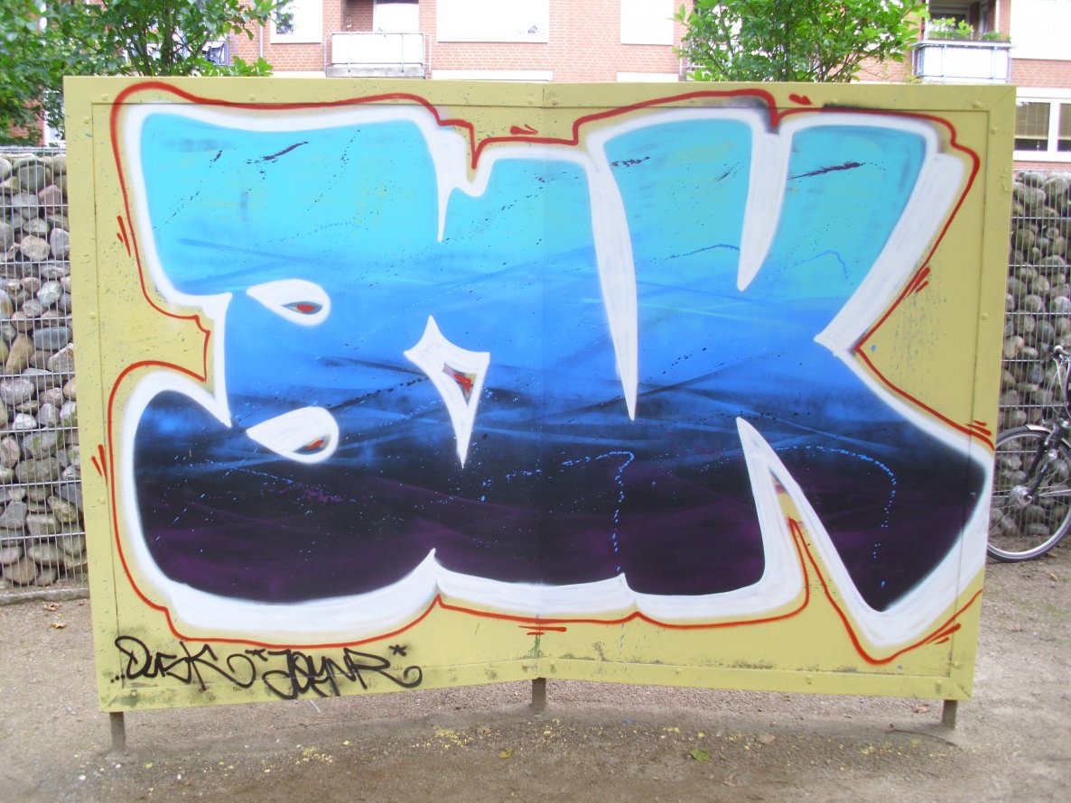 Graffiti Wall - Photo by schmierfinken - 31K, CREW
