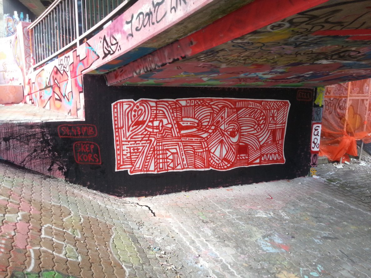 Graffiti Wall in Nagqu - Photo by schneiderspee - Kare, Karero, Fuck (2015)