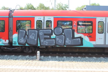 Graffiti Train - Photo by scoobydoo - Weil