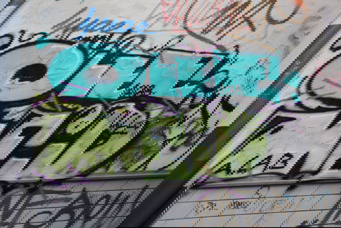 Graffiti Wall in Wiesbaden - Photo by scoobydoo - Olee, Neid, ACAB (2015)