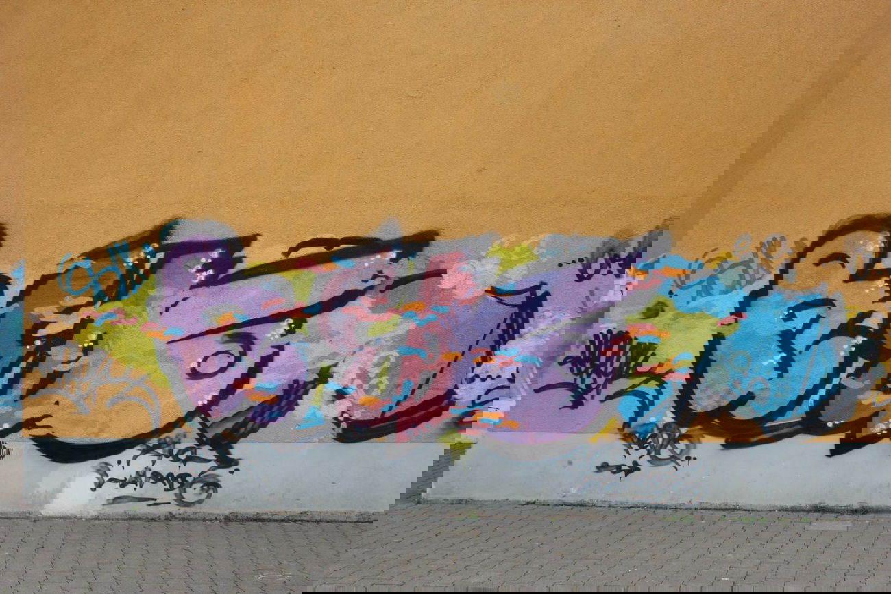 Graffiti Wall in Rheingau-Taunus-Kreis - Photo by scoobydoo - Redo (2015)