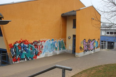 Graffiti Wall in Rheingau-Taunus-Kreis - Photo by scoobydoo - Auch, Wambo, Wbo (2015)