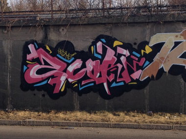 Graffiti Wall - Photo by scorn