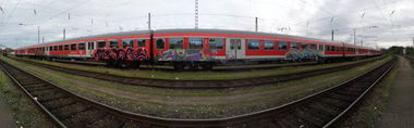Graffiti Train in Kiel - Photo by sdabfoe - qmscru, arsen (2013)