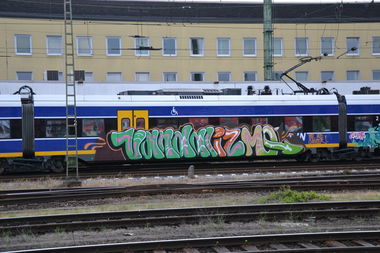Graffiti Train - Photo by sdabfoe - vandalizmo (2013)