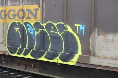 Graffiti Train in Hannover - Photo by sdabfoe - moses, topsprayer, tm (2013)