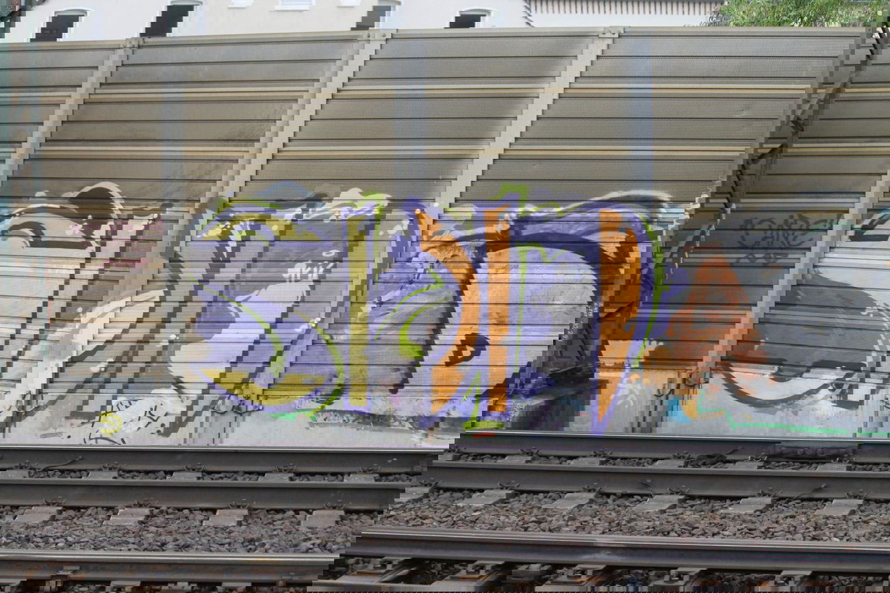 Graffiti Bombing in Hannover - Photo by sdabfoe - slam, tcs