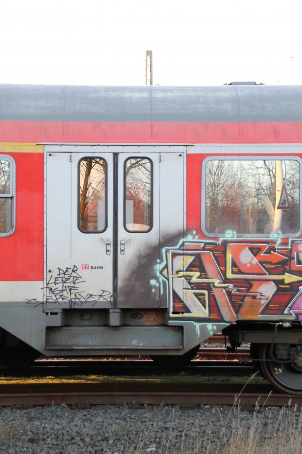 Graffiti Train in Kiel - Photo by sdabfoe (2013)