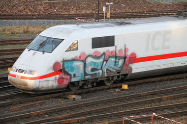 Graffiti Train in Kiel - Photo by sdabfoe - dsf (2013)