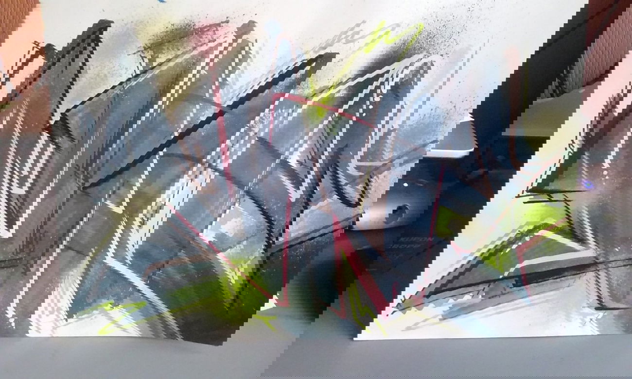 Graffiti Sketch - Photo by sebas1989