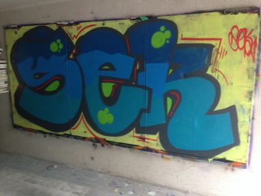 Graffiti Wall - Photo by sek2087