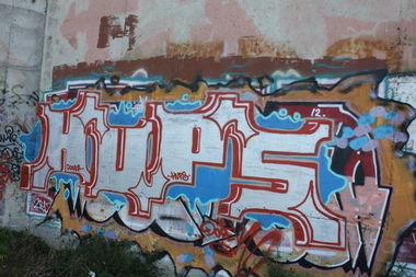 Graffiti Wall - Photo by sekretniy