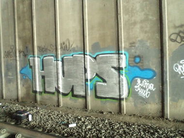 Graffiti Bombing - Photo by sekretniy