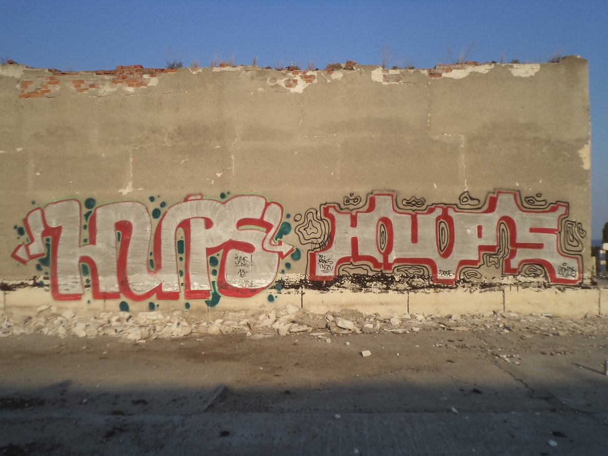 Graffiti Bombing - Photo by sekretniy