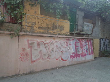 Graffiti Bombing - Photo by sekretniy