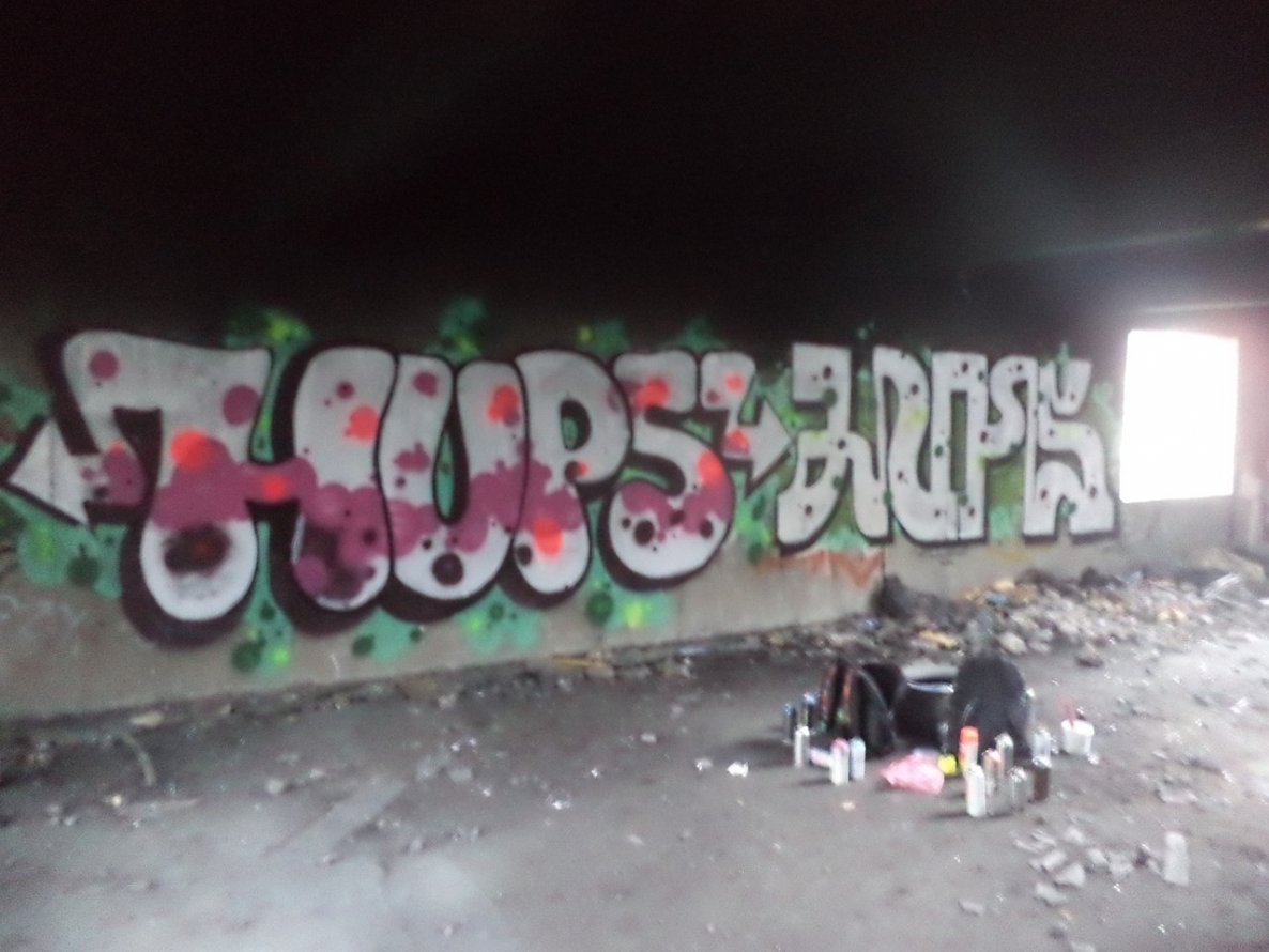 Graffiti Wall - Photo by sekretniy