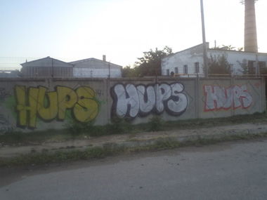 Graffiti Bombing - Photo by sekretniy