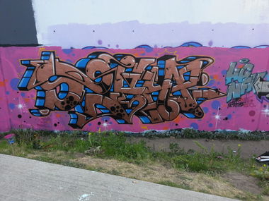 Graffiti Wall in Berlino - Photo by sekyp (2015)