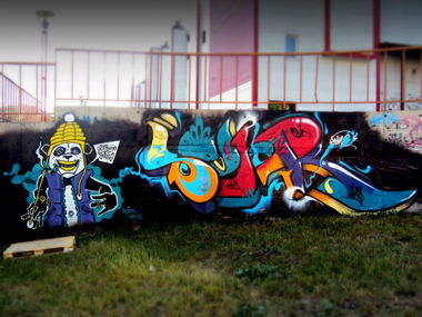 Graffiti Wall - Photo by senkizh - aleks, senk (2012)