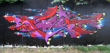 Graffiti Wall - Photo by serio (2013)