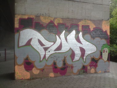 Graffiti Wall - Photo by sharpboi_einzr