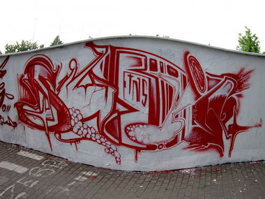 Graffiti Wall - Photo by sheik - nur, rot, und
