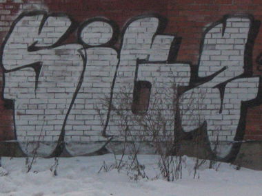 Graffiti Bombing - Photo by shighZ (2012)