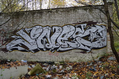 Graffiti Wall - Photo by shiver