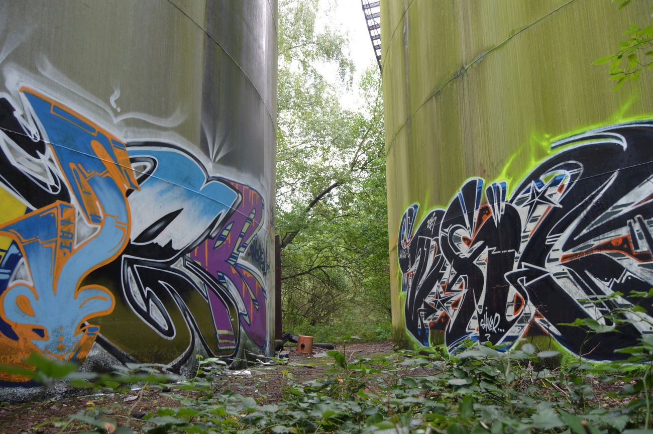 Graffiti Wall - Photo by shiver (2015)