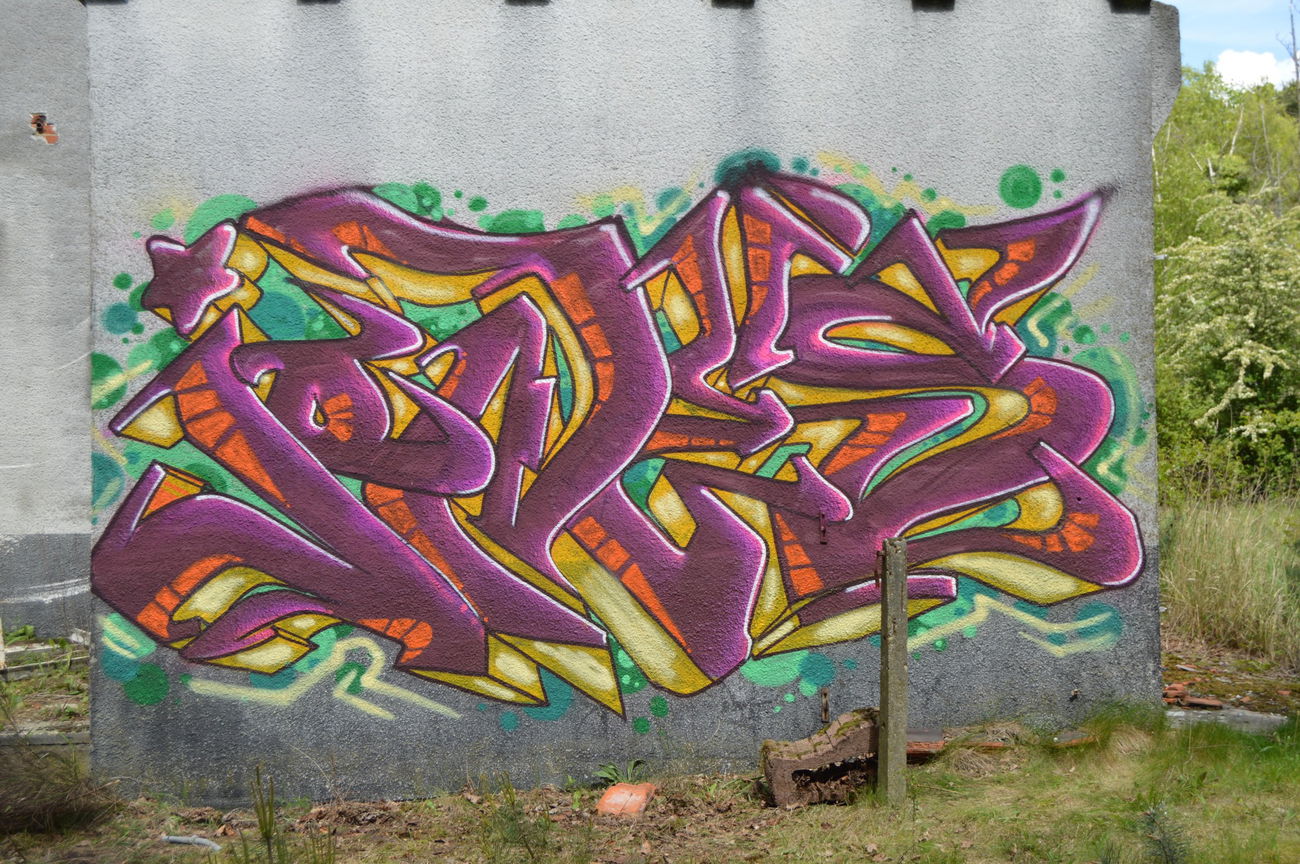 Graffiti Wall - Photo by shiver - jones (2017)