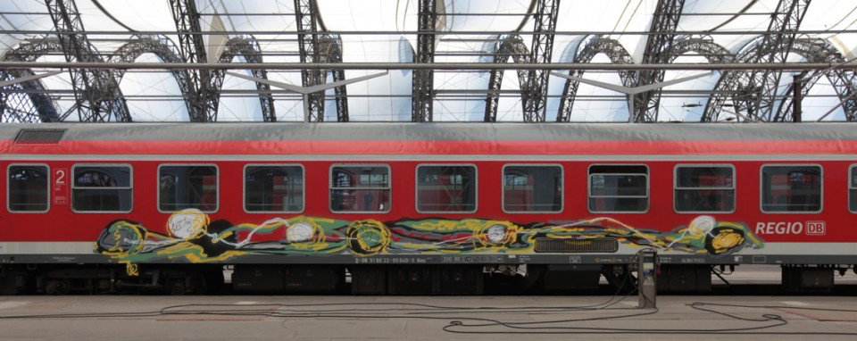 Graffiti Train in Dresden - Photo by shlomo - shlomo, weirdos (2012)