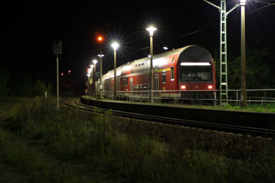 Graffiti Train in Dresden - Photo by shlomo - S1, Dresden (2009)
