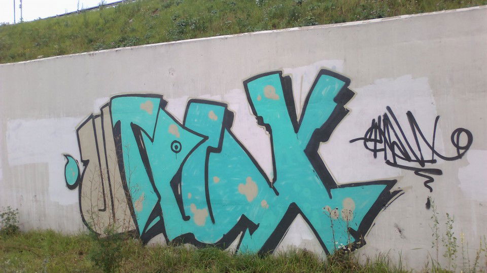 Graffiti Bombing in Moscow - Photo by shtrih - ????? (2013)