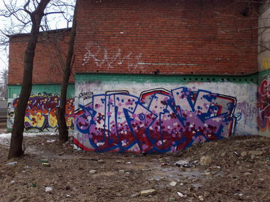 Graffiti Bombing - Photo by shtrih - ?????, ????, sled (2014)