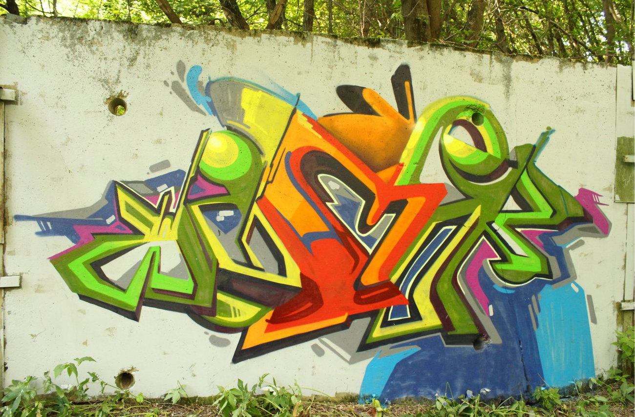Graffiti Wall - Photo by shym167