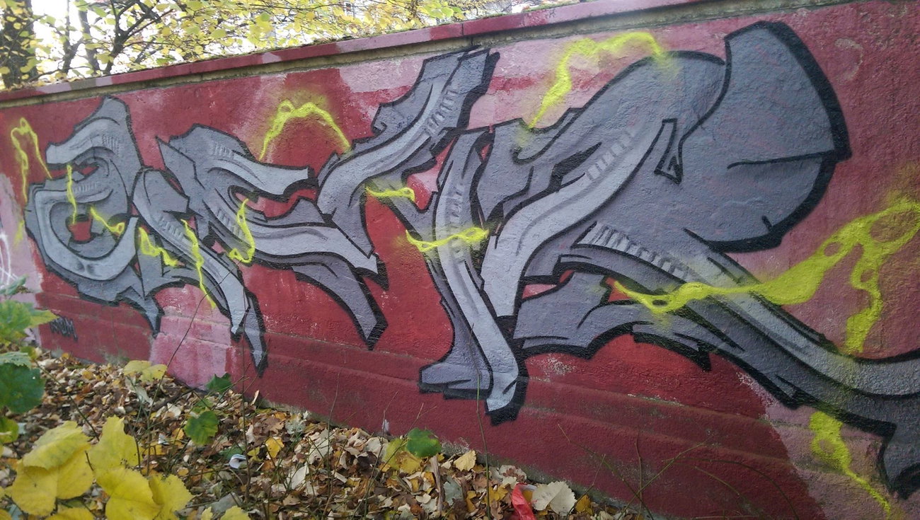 Graffiti Wall - Photo by sicher (2015)