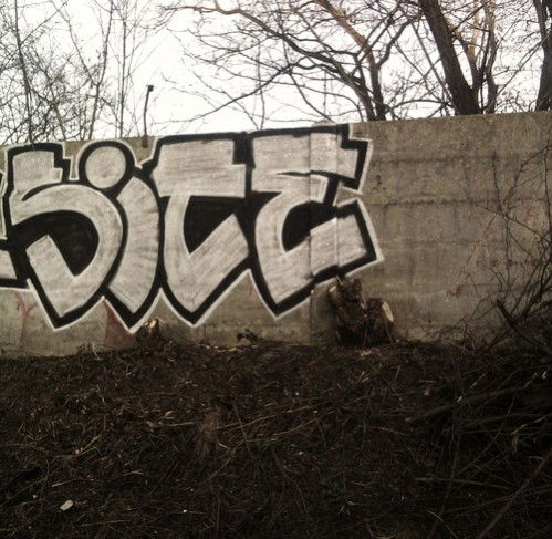 Graffiti Bombing in Rataje nad Sázavou - Photo by sickez - cz (2011)