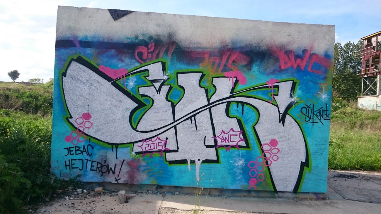 Graffiti Wall - Photo by silk14 - silk14 (2015)