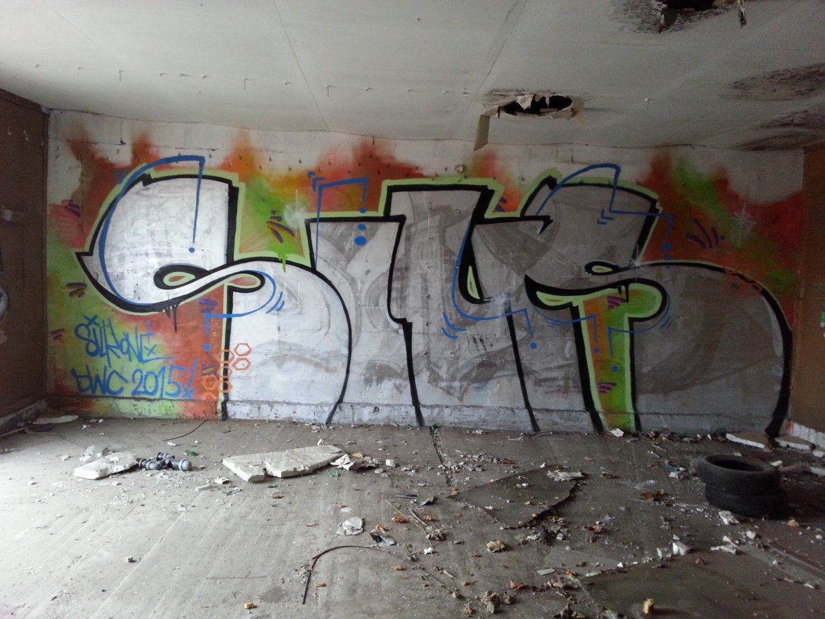 Graffiti Wall - Photo by silk14 - silk14 (2015)