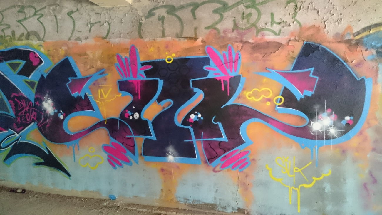Graffiti Wall - Photo by silk14 - silk14 (2015)