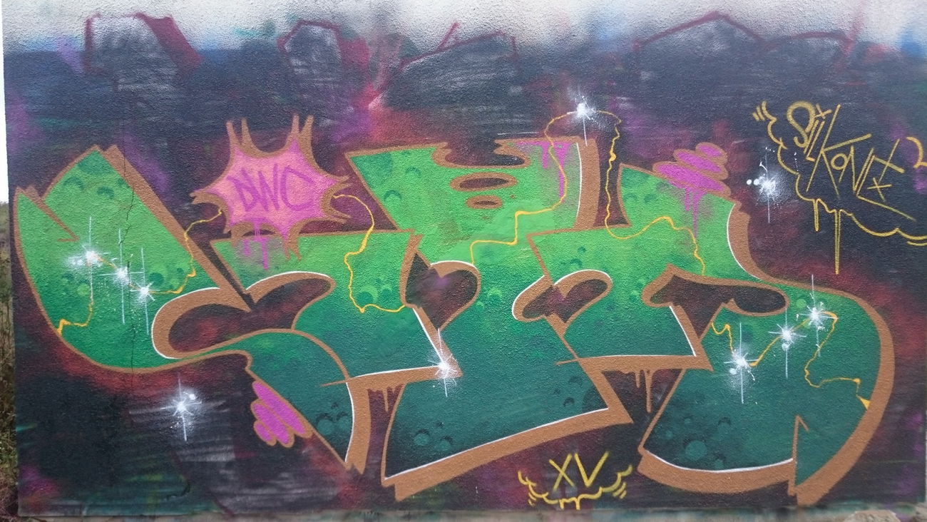 Graffiti Wall - Photo by silk14 - silk14 (2015)