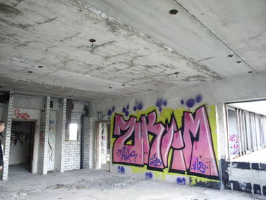 Graffiti Wall - Photo by skamfromvis