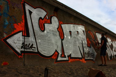 Graffiti Bombing in Tallinn - Photo by skamfromvis