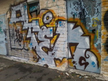 Graffiti Bombing - Photo by sket_oner - sketo, oteks, sket_oner (2013)