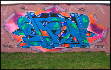 Graffiti Wall - Photo by skion - skion, ole, one (2013)