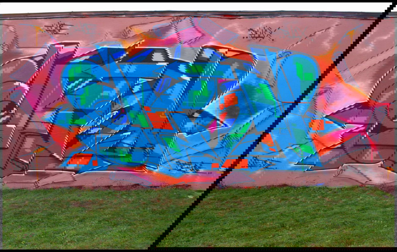 Graffiti Wall - Photo by skion - skion, ole, one (2013)