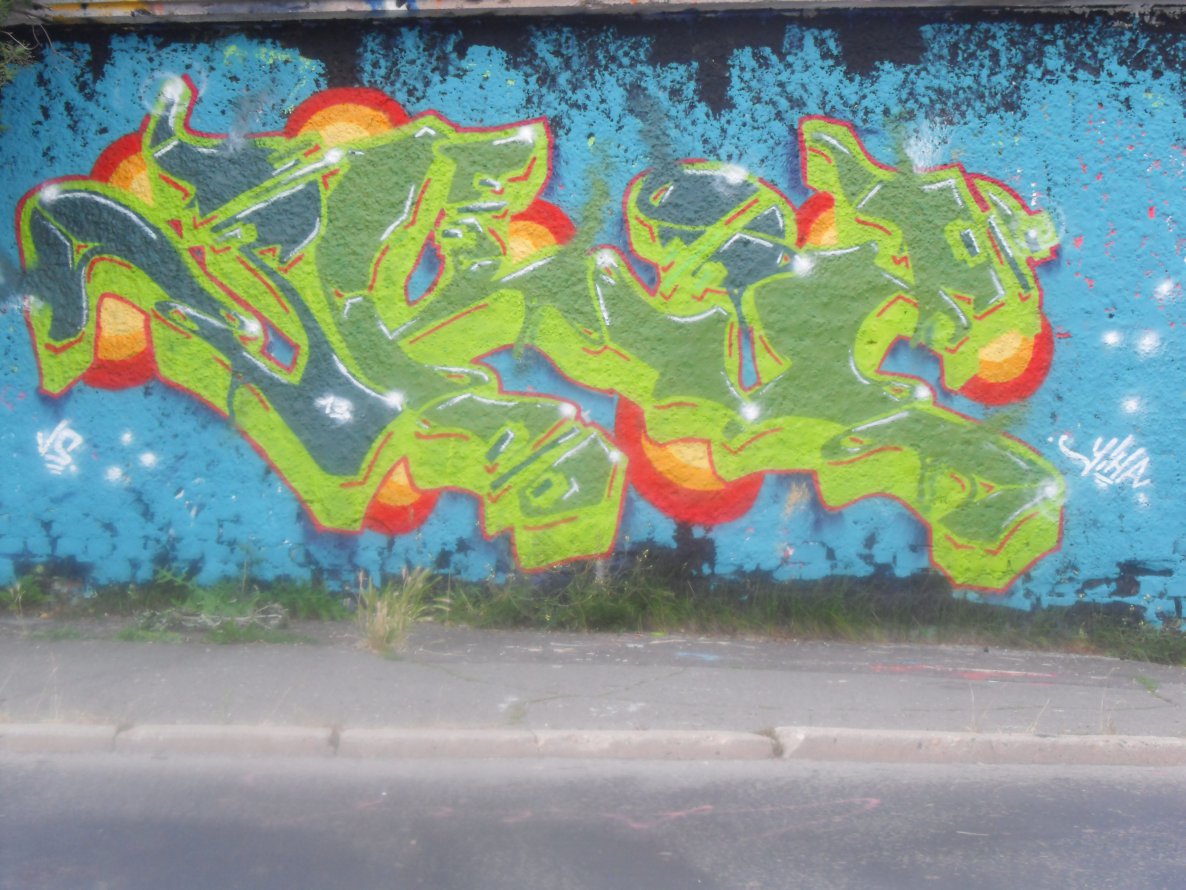 Graffiti Wall - Photo by skoe1