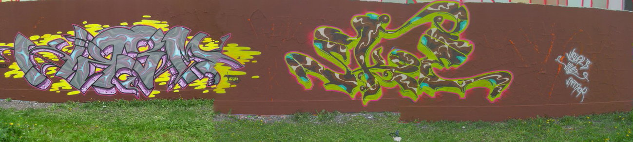 Graffiti Wall - Photo by skoe1 (2013)