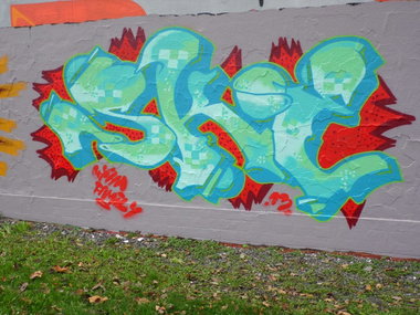 Graffiti Wall - Photo by skoe1